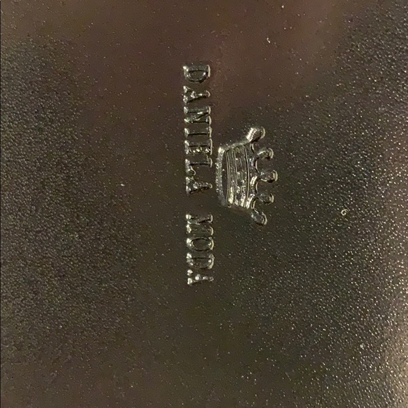 Daniela Moda Purse - Picture 2 of 7